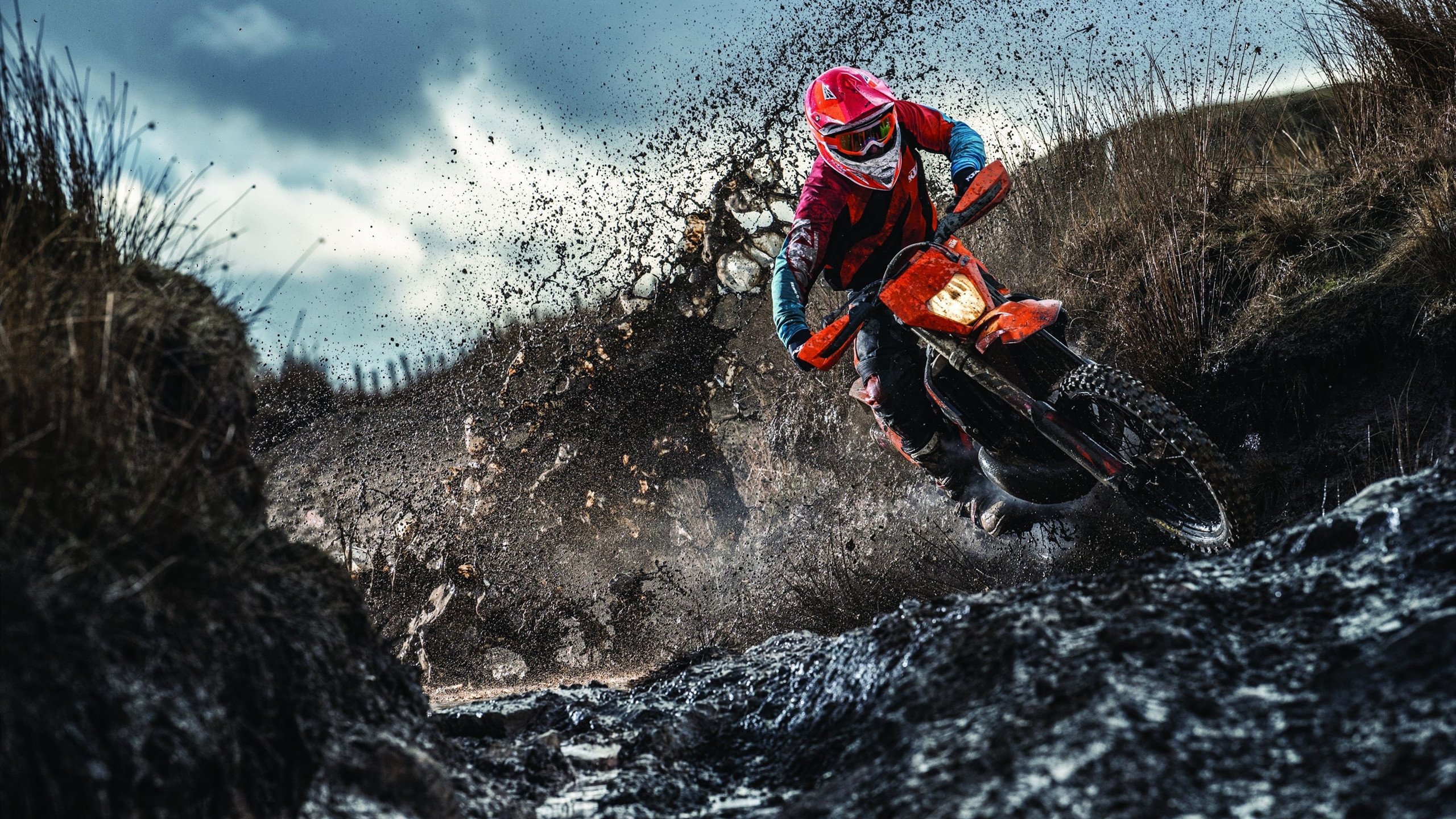 巴斯托尼爆发引领战术革命,加拿大踏平澳大利亚背后的足球哲学变迁